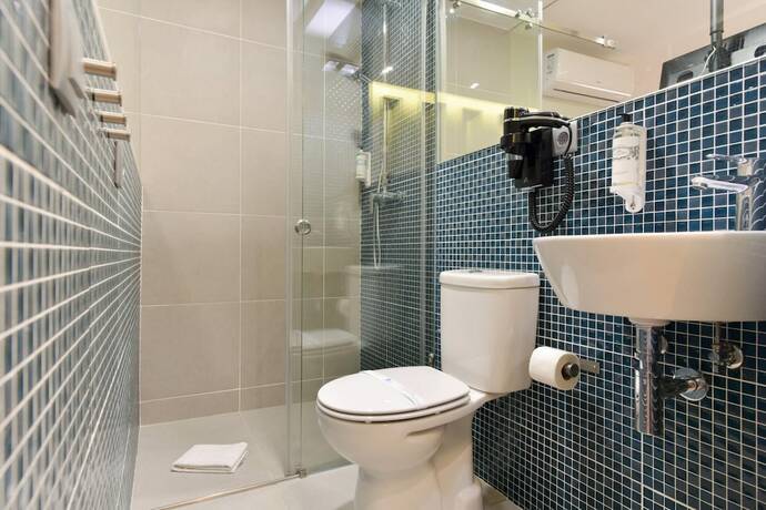 Imagen de la habitación del Hotel Feel Porto Syrah Townhouse. Foto 19