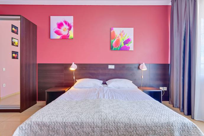 Imagen de la habitación del Hotel Feeria. Foto 12