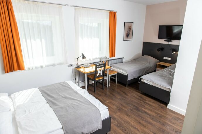 Imagen de la habitación del Hotel Feh&eacute;r Sas Panzi&oacute; &eacute;s &Eacute;tterem. Foto 15