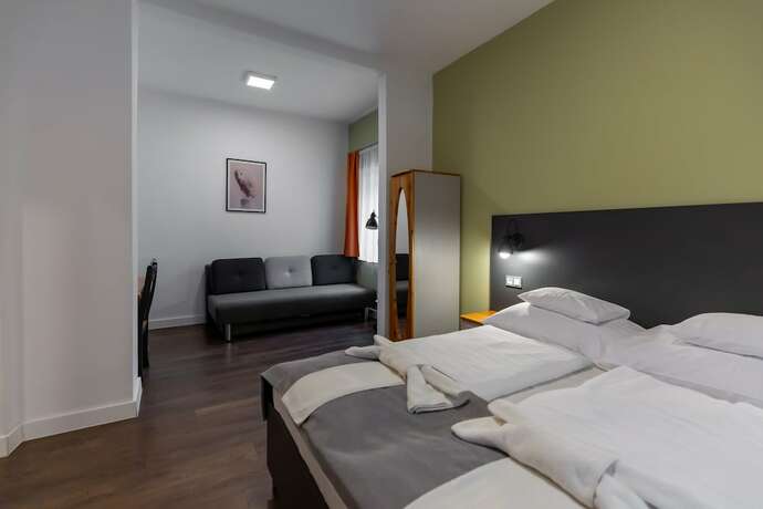 Imagen general del Hotel Feh&eacute;r Sas Panzi&oacute; &eacute;s &Eacute;tterem. Foto 2