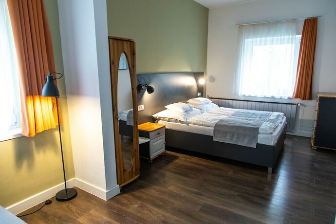 Imagen general del Hotel Feh&eacute;r Sas Panzi&oacute; &eacute;s &Eacute;tterem. Foto 5