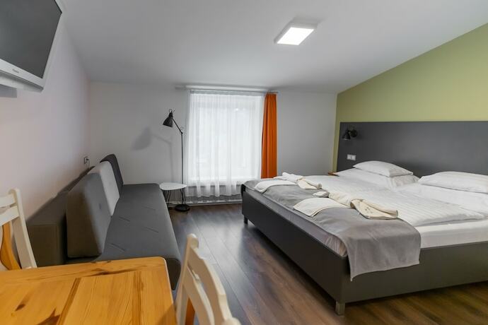 Imagen de la habitación del Hotel Feh&eacute;r Sas Panzi&oacute; &eacute;s &Eacute;tterem. Foto 19