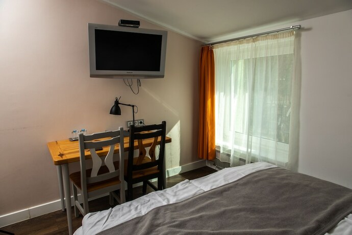 Imagen general del Hotel Feh&eacute;r Sas Panzi&oacute; &eacute;s &Eacute;tterem. Foto 10