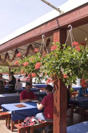 Imagen general del Hotel Fehértói Halászcsárda és Panzió. Foto 9