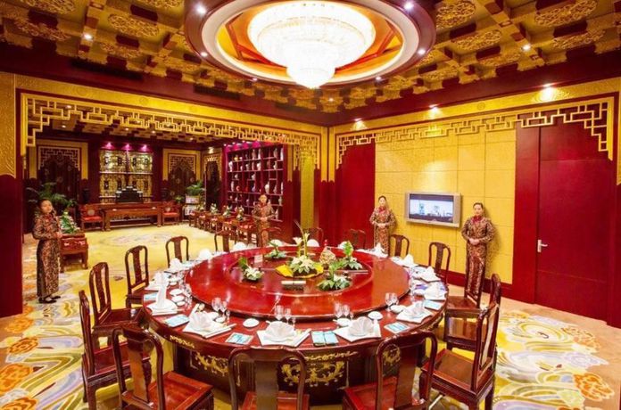 Imagen del bar/restaurante del Hotel Feicheng Blossom. Foto 2