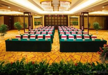 Imagen de los interiores del Hotel Feicheng Blossom. Foto 10