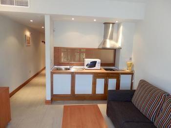 Imagen de la habitación del Hotel Feijoo Apartamentos Turisticos. Foto 10