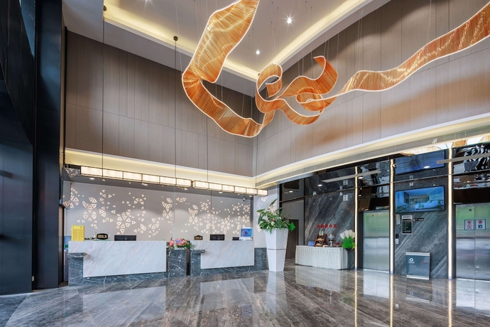 Imagen de los interiores del Hotel Feili Internation. Foto 14