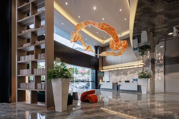 Imagen de los interiores del Hotel Feili Internation. Foto 16