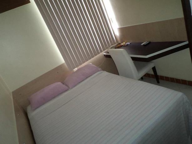 Imagen de la habitación del Hotel Feira Plaza. Foto 5