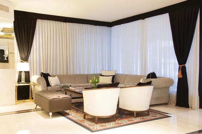 Imagen de los interiores del Hotel Feir's Park. Foto 7