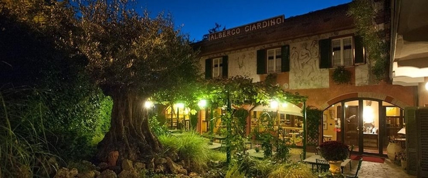 Imagen de los exteriores del Hotel Felicin - Villa Stella. Foto 7