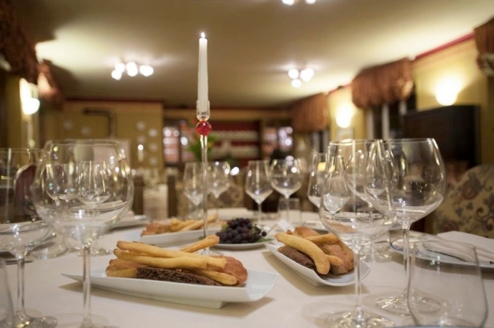 Imagen del bar/restaurante del Hotel Felicin - Villa Stella. Foto 3