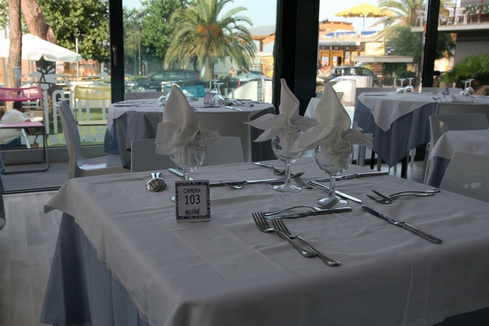 Imagen del bar/restaurante del Hotel Felicioni. Foto 3
