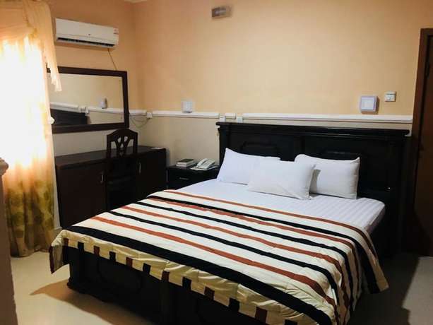 Imagen de la habitación del Hotel Feligold Royal Benin. Foto 13