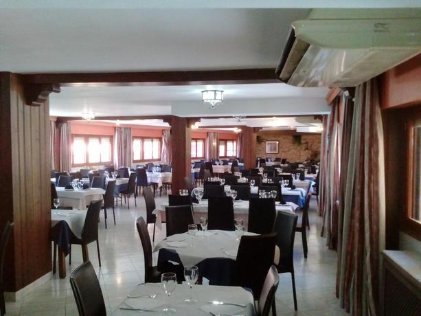 Imagen del bar/restaurante del Hotel Felipe Ii, Sierra del Segura. Foto 4