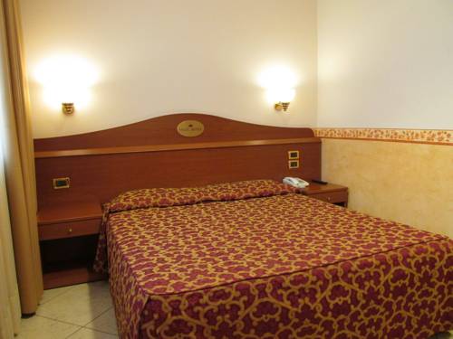 Imagen de la habitación del Hotel Felix, Montecchio Maggiore. Foto 5