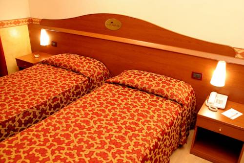 Imagen de la habitación del Hotel Felix, Montecchio Maggiore. Foto 10