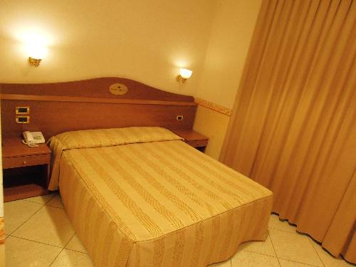Imagen de la habitación del Hotel Felix, Montecchio Maggiore. Foto 12