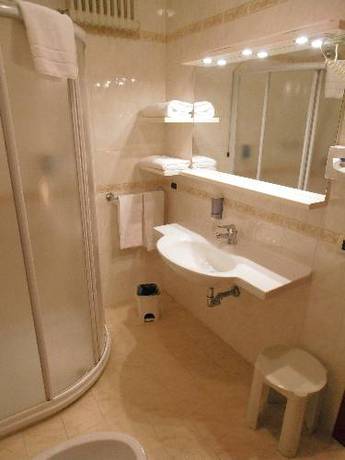 Imagen de la habitación del Hotel Felix, Montecchio Maggiore. Foto 16