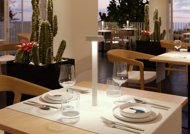 Imagen del bar/restaurante del Hotel Felix Olbia. Foto 7