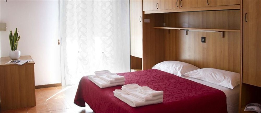 Imagen de la habitación del Hotel Felix Pindemonte. Foto 3