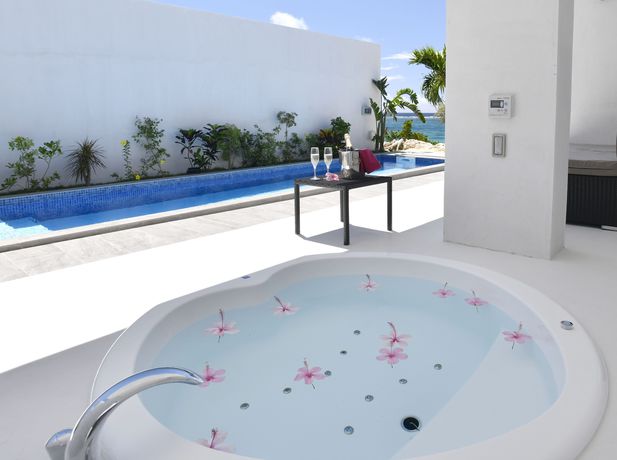 Imagen de la habitación del Hotel Feliz Villa Suite Miyakojima Ueno. Foto 4