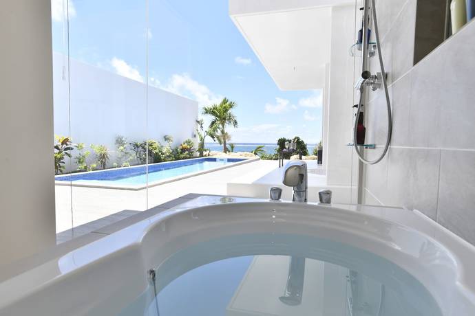 Imagen de la habitación del Hotel Feliz Villa Suite Miyakojima Ueno. Foto 7