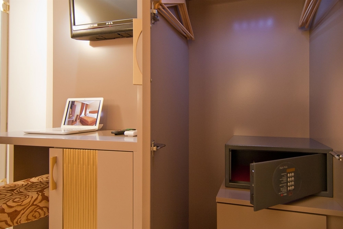 Imagen de la habitación del Hotel Fellini. Foto 12