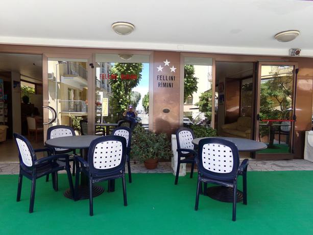 Imagen de los exteriores del Hotel Fellini Rimini. Foto 6