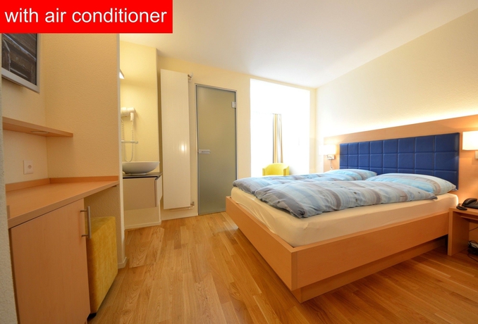 Imagen de la habitación del Hotel Felmis. Foto 11