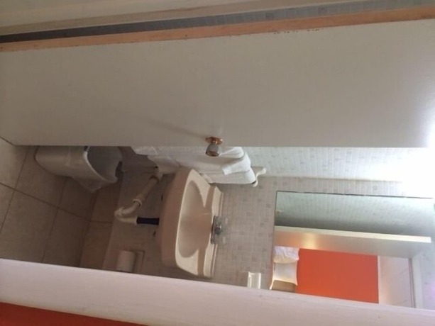 Imagen general del Hotel Fels Three Crown Motel. Foto 5