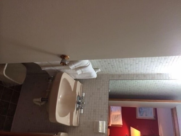 Imagen general del Hotel Fels Three Crown Motel. Foto 7