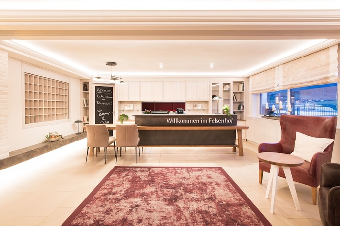 Imagen de los interiores del Hotel Felsenhof. Foto 19