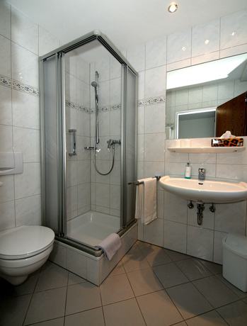 Imagen de la habitación del Hotel Felsenkeller, R&uuml;desheim am Rhein. Foto 11