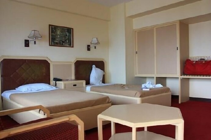 Imagen de la habitación del Hotel Femina. Foto 13