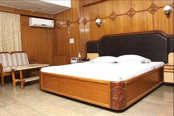 Imagen de la habitación del Hotel Femina. Foto 14