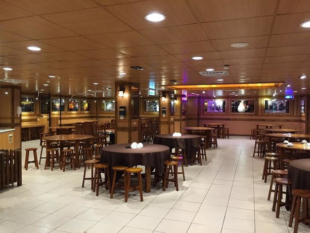 Imagen del bar/restaurante del Hotel Fenchihu. Foto 4