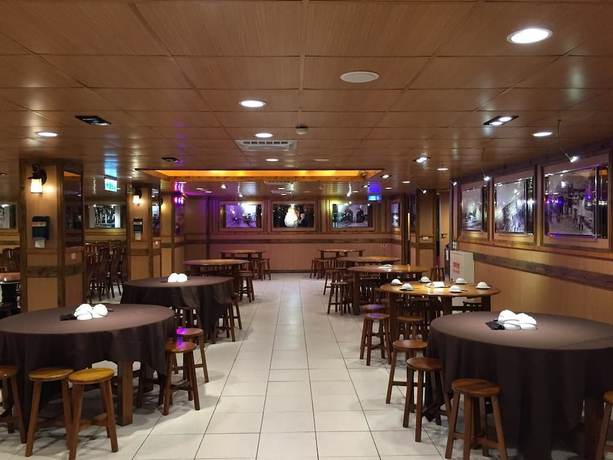 Imagen del bar/restaurante del Hotel Fenchihu. Foto 5