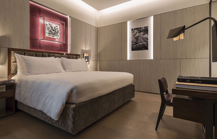 Imagen de la habitación del Hotel Fendi Private Suites. Foto 2