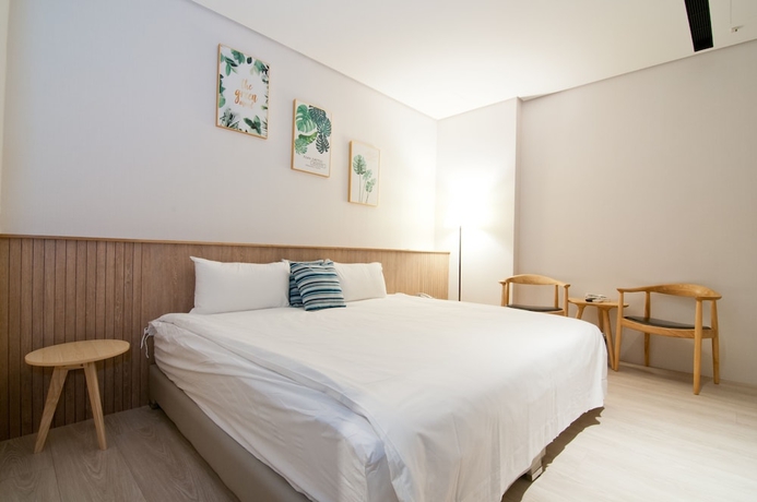 Imagen de la habitación del Hotel Feng Chi Inn. Foto 2