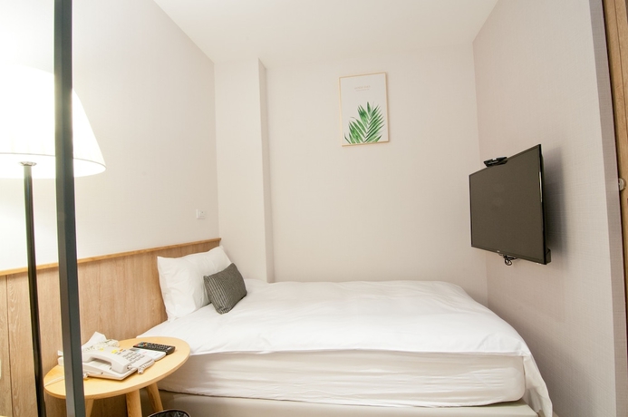 Imagen de la habitación del Hotel Feng Chi Inn. Foto 5