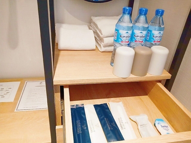 Imagen de la habitación del Hotel Feng Chi Inn. Foto 11