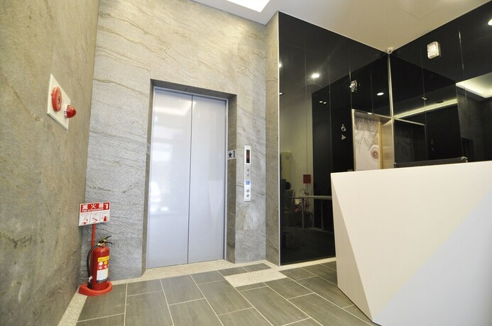 Imagen de los interiores del Hotel Feng Jia 25. Foto 31
