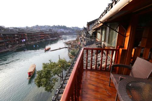 Imagen general del Hotel Fenghuang 1st Apartment. Foto 3