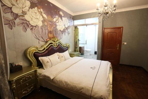 Imagen general del Hotel Fenghuang 1st Apartment. Foto 7