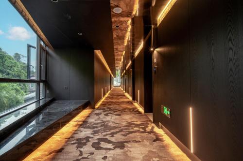 Imagen general del Hotel Fenghuang Allin Forest Hot Spring International. Foto 4