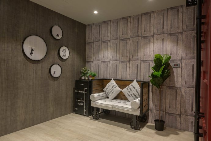Imagen de los interiores del Hotel Fengjia K. Foto 11