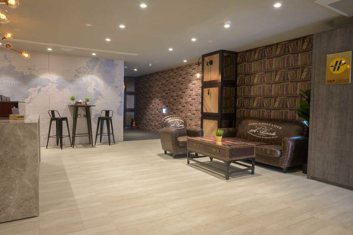 Imagen de los interiores del Hotel Fengjia K. Foto 18