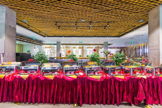 Imagen del bar/restaurante del Hotel Fengxiang Hot Spring. Foto 5